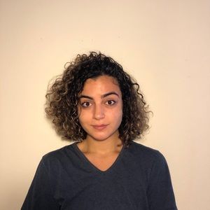 Meet your Posher, Honia